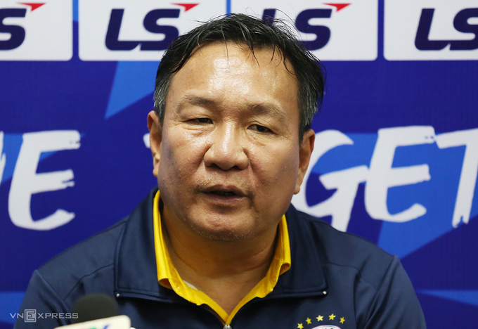 HLV Hà Nội: 'HAGL thắng nhờ sự thực dụng của Kiatisuk'