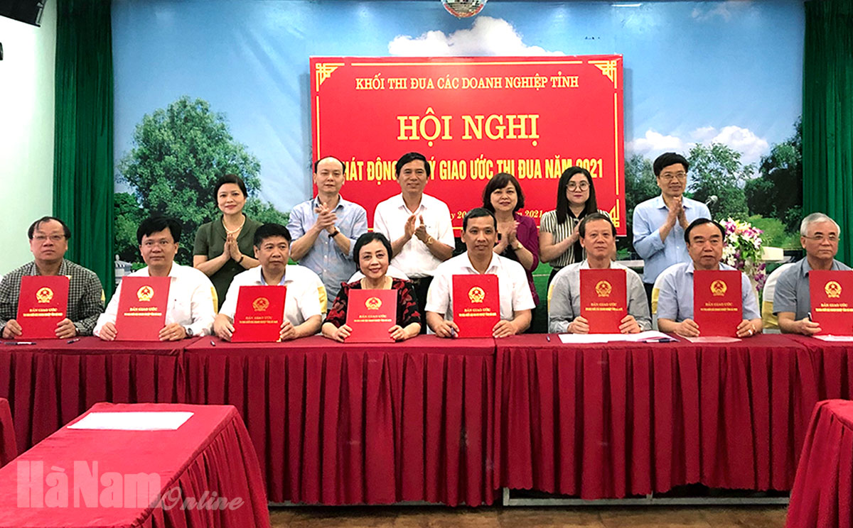 Khối thi đua các Doanh nghiệp tỉnh ký giao ước thi đua năm 2021