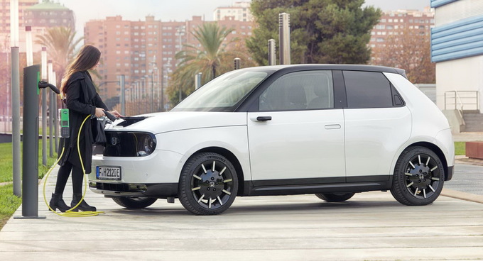 Honda ngừng bán xe động cơ đốt trong từ 2040