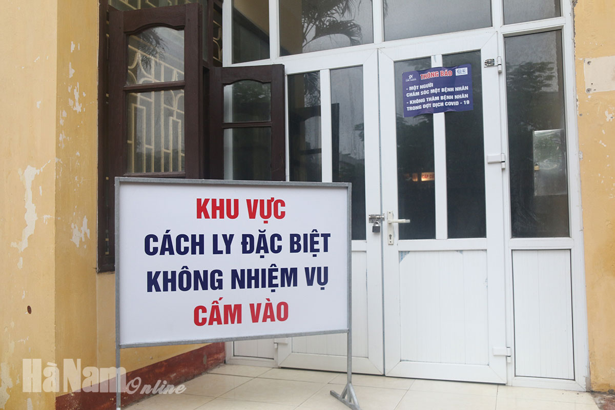 Có bệnh nhi Covid-19 một tuổi, kíp trực BV Sản-Nhi Hà Nam cùng nhập khu cách ly điều trị