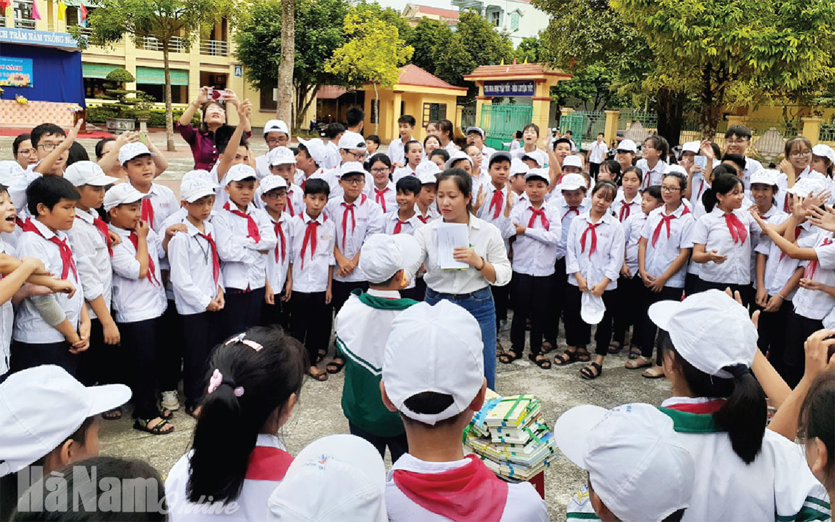 Huy động nguồn sách cho các thư viện trường học