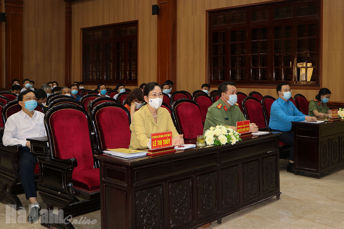 Ứng cử viên ĐBQH khóa XV thuộc đơn vị bầu cử số 1 tiếp xúc cử tri vận động bầu cử