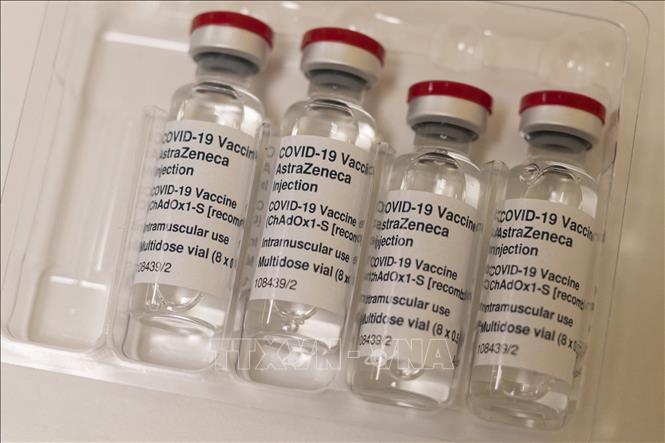 Kêu gọi phá bỏ 'nút thắt cổ chai' trong tiếp cận vaccine phòng COVID-19