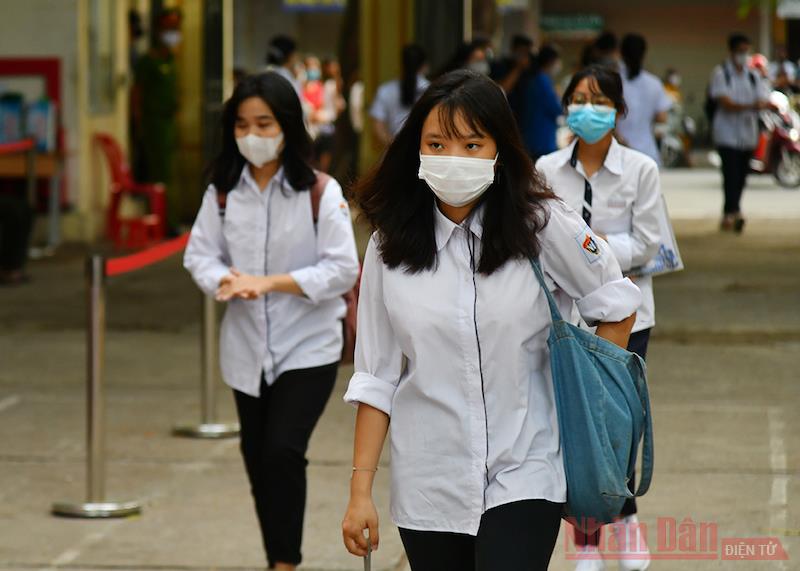 Học sinh ở Hà Nam đi học trở lại từ ngày mai (26/5)