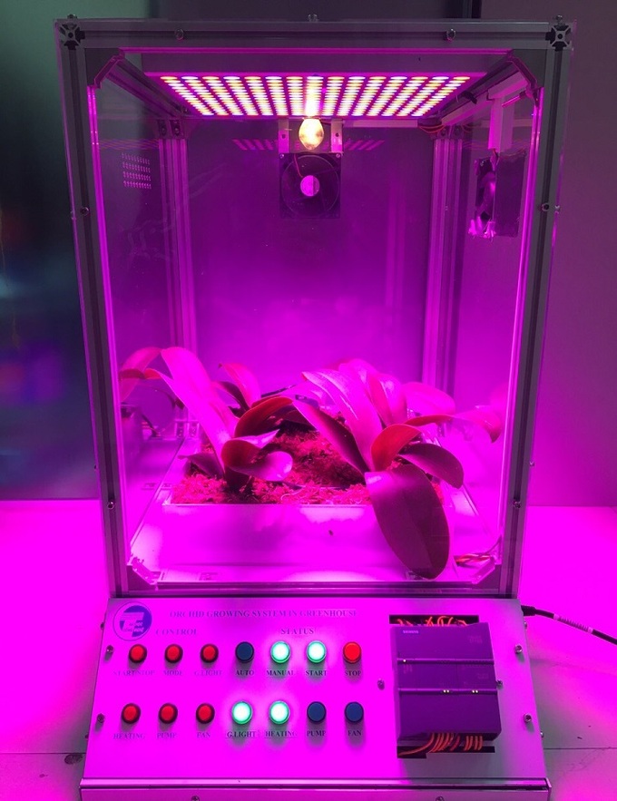 Sinh viên làm nhà kính mini chăm sóc lan tự động