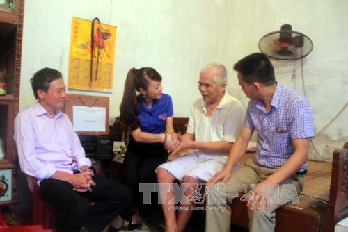 Trình Chủ tịch nước về việc tặng quà cho người có công vào ngày Thương binh - Liệt sĩ