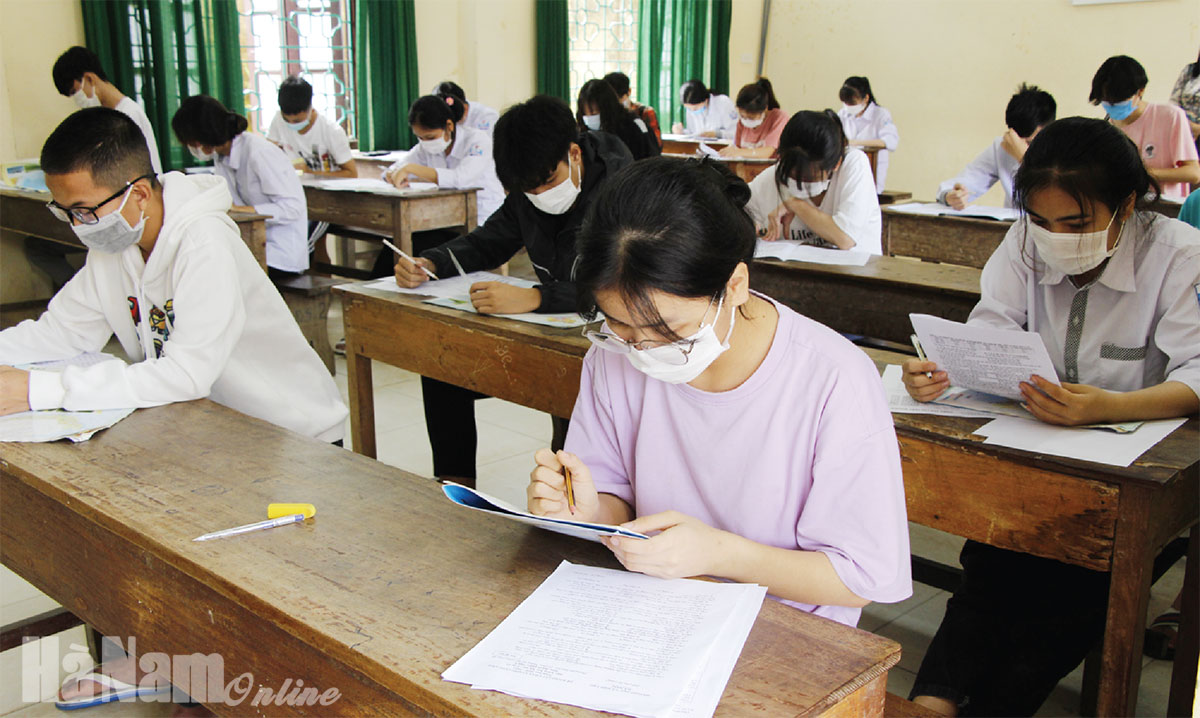 Tổ chức ôn tập thi tốt nghiệp THPT trong bối cảnh dịch bệnh