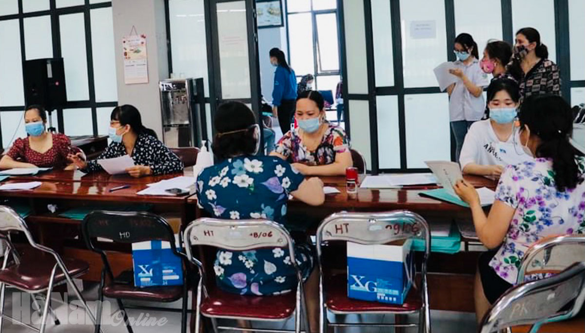 Tuyển sinh vào lớp 10 Trường THPT chuyên Biên Hòa: Có tới 65,6% thí sinh dự thi thuộc địa bàn thành phố Phủ Lý