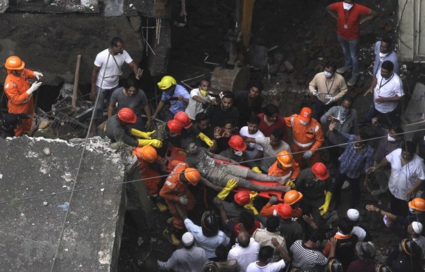 Ấn Độ: Sập nhà ở thành phố Mumbai, nhiều trẻ em thiệt mạng