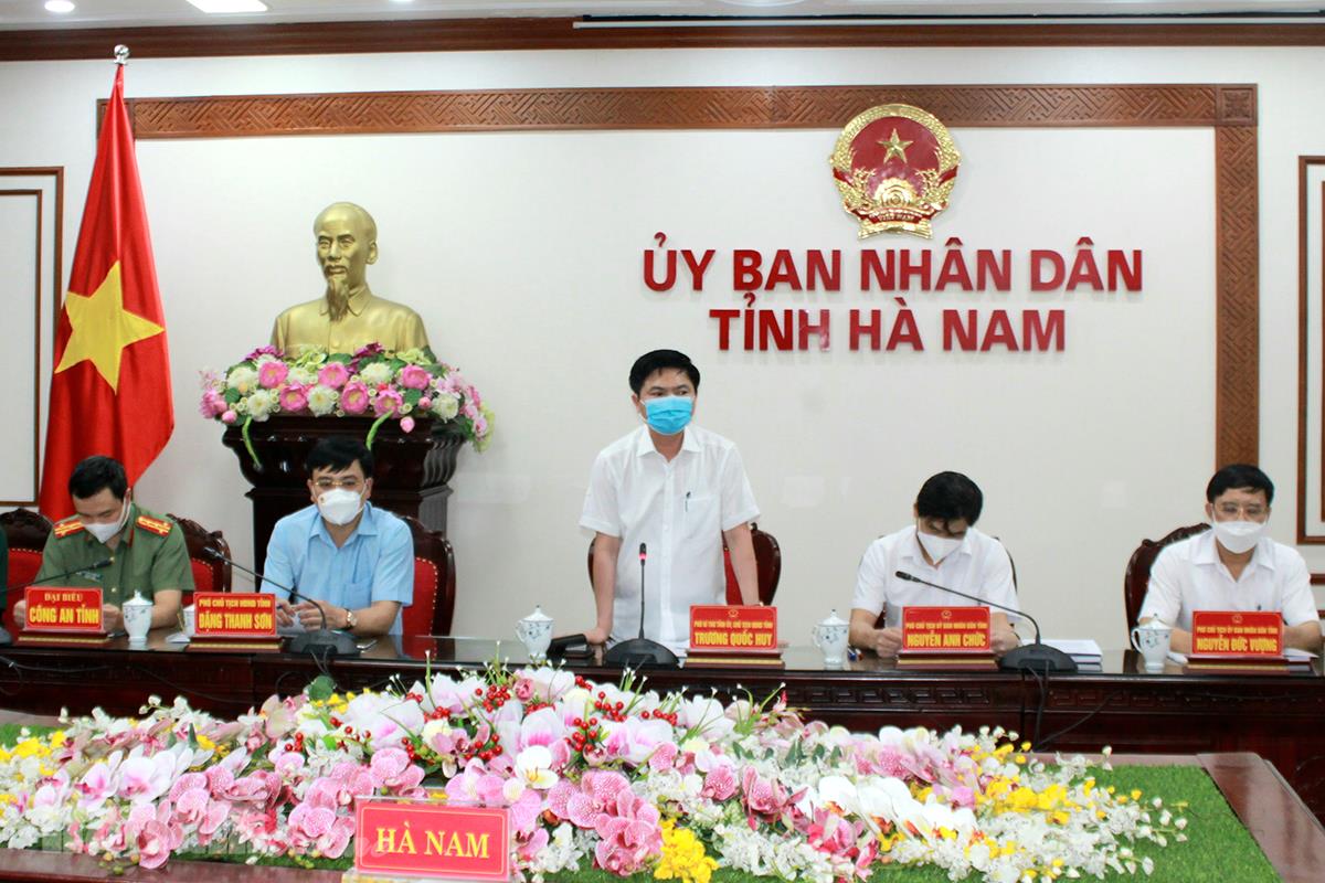 UBND tỉnh thảo luận các dự thảo nghị quyết của Tỉnh ủy