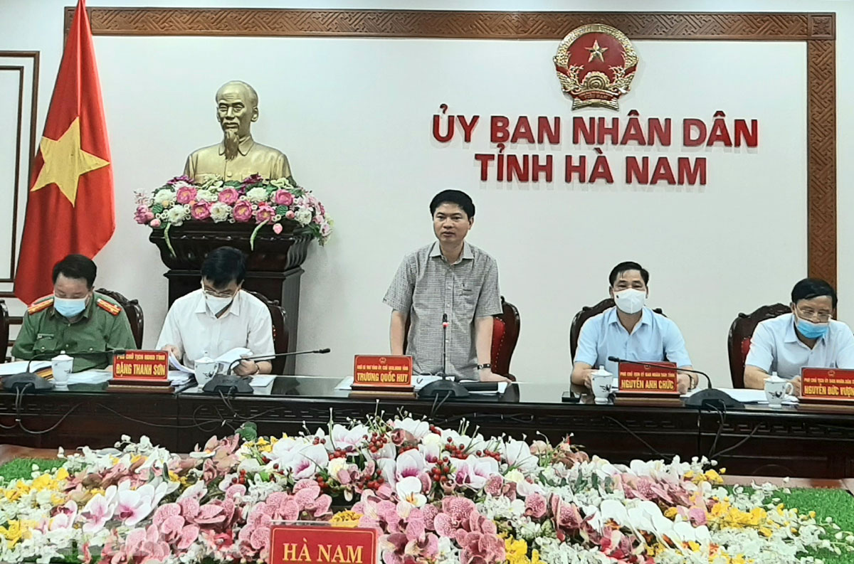 Chiều 26/6, UBND tỉnh tiếp tục thảo luận dự thảo Nghị quyết của Tỉnh ủy và các nội dung trình HĐND tỉnh tại kỳ họp thường lệ giữa năm 2021