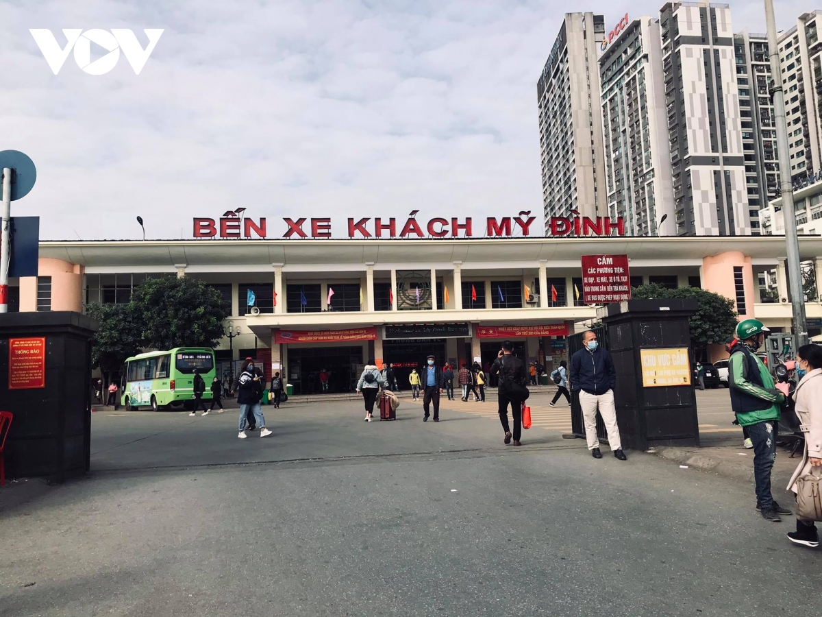 Hà Nội tạm dừng vận tải hành khách công cộng đến 14 tỉnh, thành phố, trong đó có Hà Nam