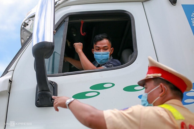 Công bố 'luồng xanh' cho xe chở hàng hóa trên toàn quốc