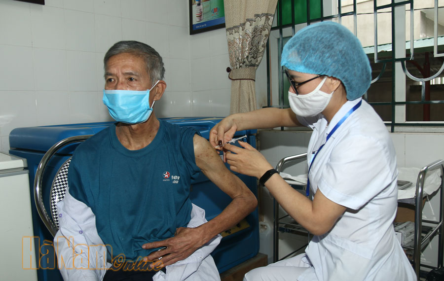 Hà Nam bắt đầu triển khai tiêm vắc xin phòng Covid-19 đợt 4