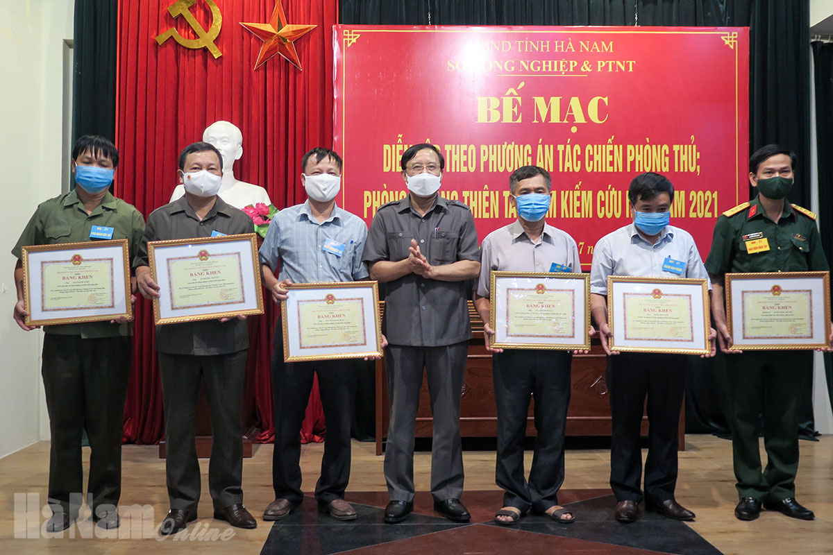 Sở Nông nghiệp và Phát triển Nông thôn diễn tập phương án tác chiến phòng thủ