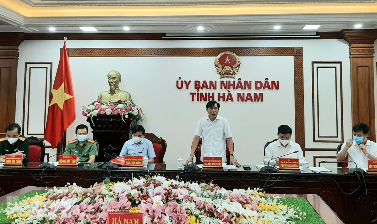 UBND tỉnh thảo luận Dự thảo Quyết định quy định về thu hút đầu tư