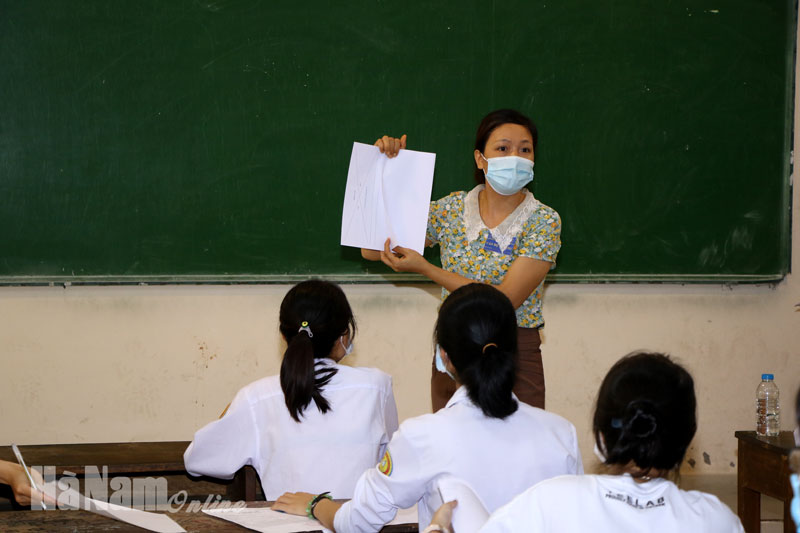 Điểm thi và điểm học bạ của thí sinh Hà Nam lệch nhau bình quân 0,86 điểm
