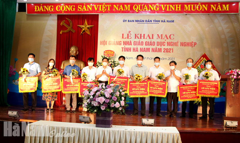 Khai mạc Hội giảng Nhà giáo Giáo dục nghề nghiệp tỉnh Hà Nam năm 2021