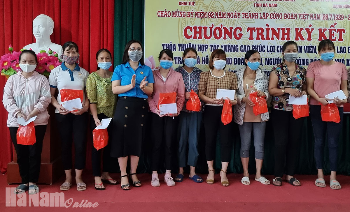 Công đoàn các KCN tỉnh nỗ lực chăm lo đời sống người lao động