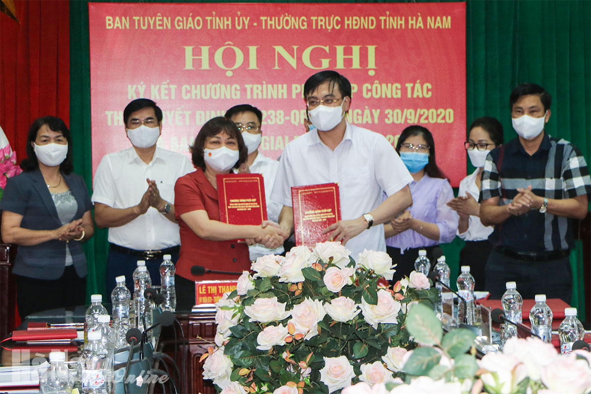 Ký kết phối hợp công tác giữa Ban Tuyên giáo Tỉnh ủy và Thường trực HĐND tỉnh