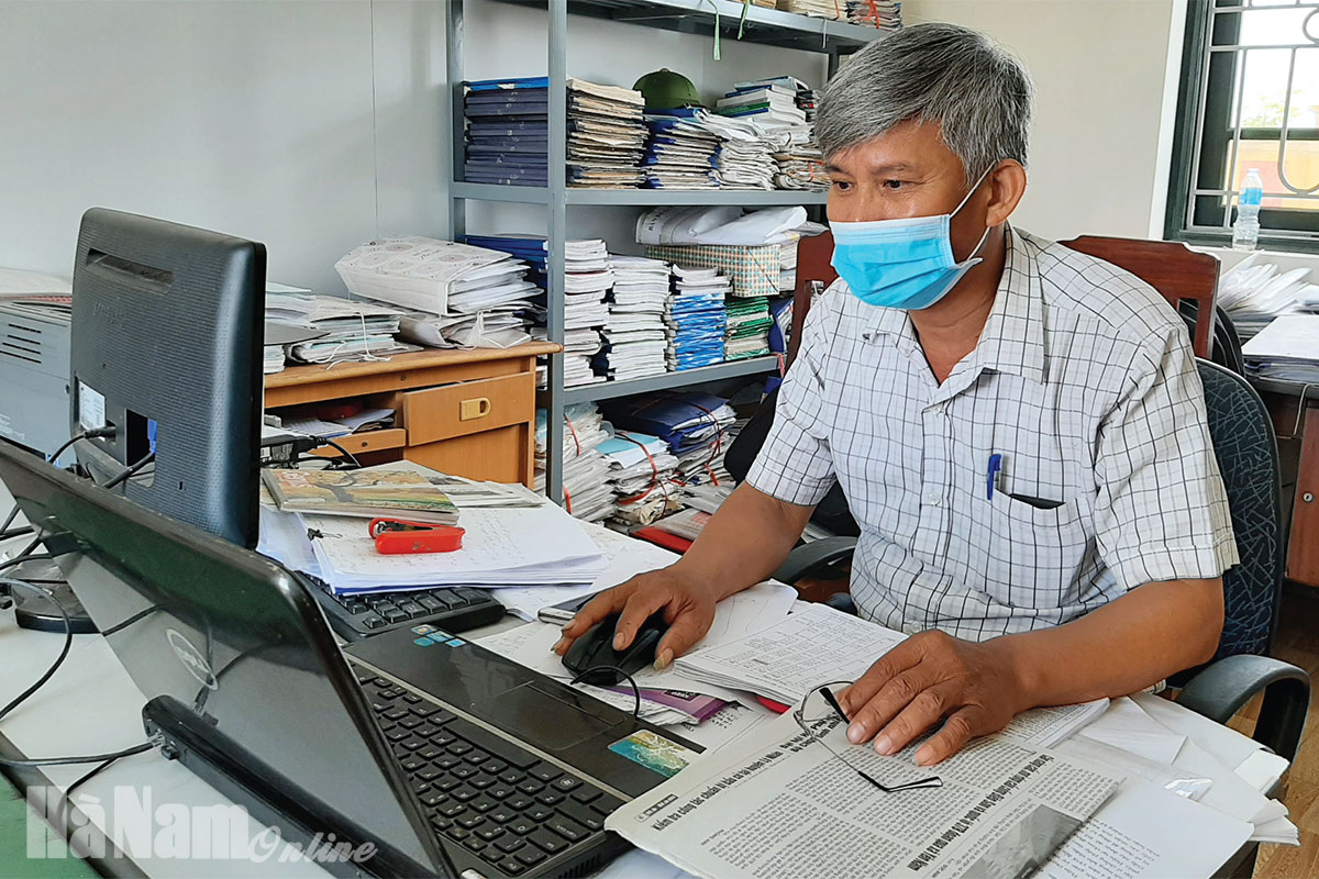 Tập trung cấp Giấy chứng nhận QSDĐ nông nghiệp sau dồn đổi cho các hộ dân