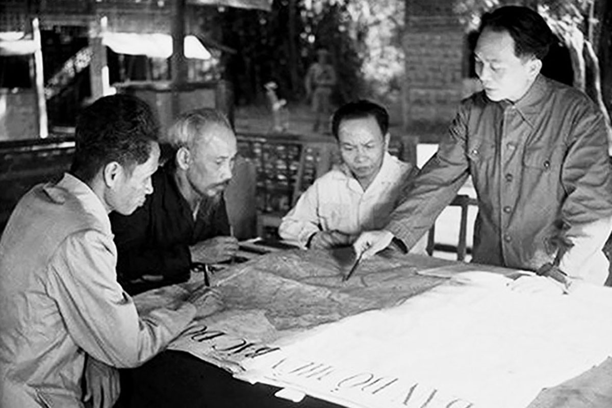 Đại tướng Võ Nguyên Giáp - Người chiến sĩ cách mạng kiên trung, người học trò xuất sắc và gần gũi của Chủ tịch Hồ Chí Minh