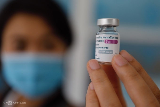 Người đang xạ trị, hóa trị có nên tiêm vaccine Covid-19?