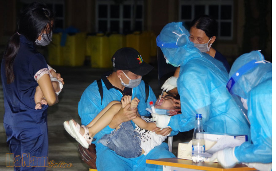 Hơn 250 công dân từ TP Hồ Chí Minh đã về đến Hà Nam an toàn