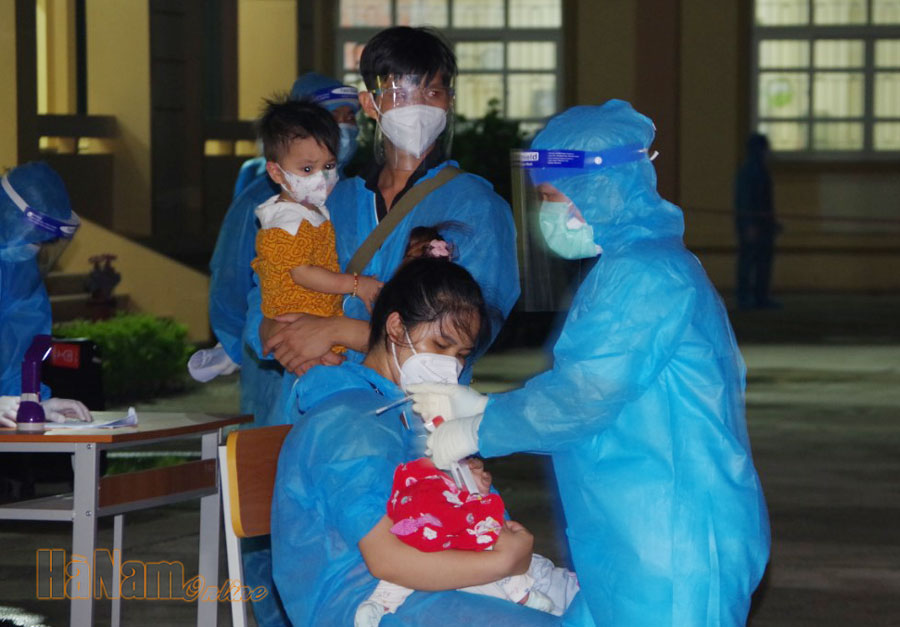 Tối 22/8: Thêm 11.214 ca mắc COVID-19, riêng TP.Hồ Chí Minh và Bình Dương đã gần 8.000 ca