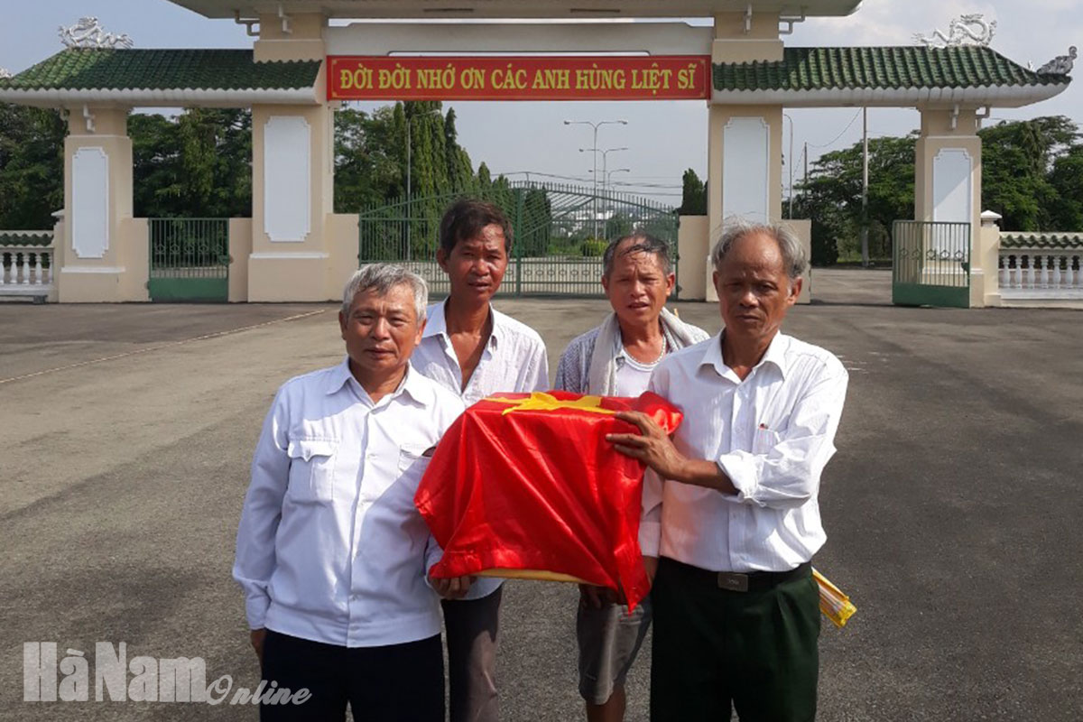 'Còn sức khỏe, tôi còn tham gia tìm kiếm đồng đội'