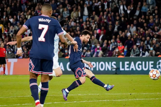 Messi giúp PSG hạ Man City
