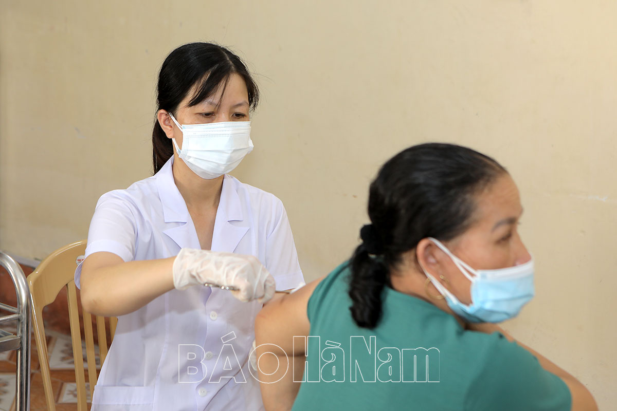 Sáng 2/10, ghi nhận 28 trường hợp dương tính với SARS-CoV-2