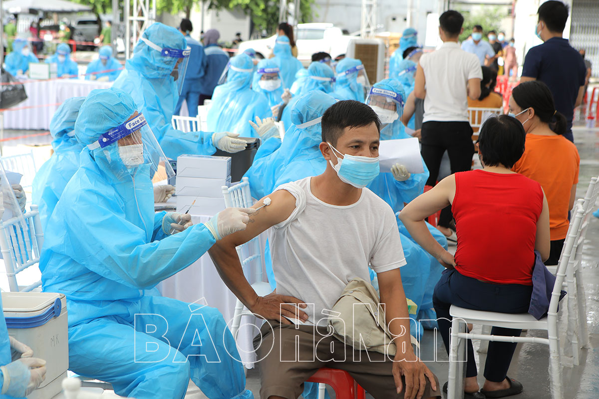Sáng 4/10, tiếp tục phát hiện 20 trường hợp dương tính với SARS-CoV-2