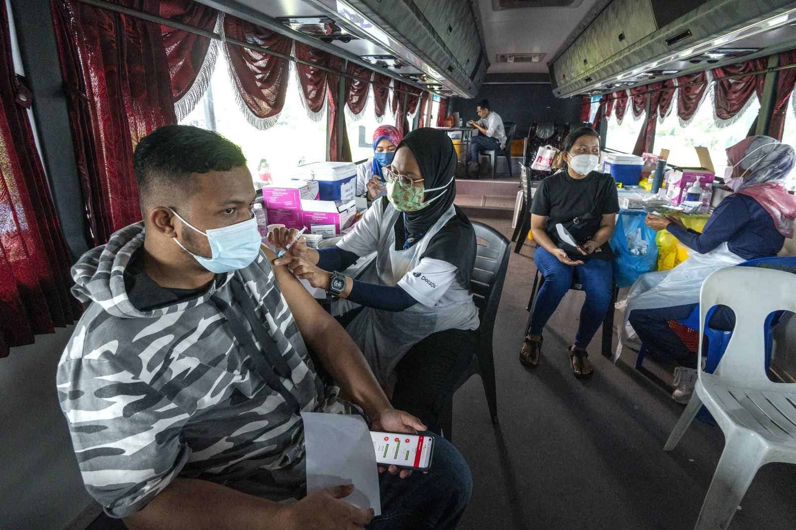 Malaysia cân nhắc mở cửa biên giới vào tháng 12