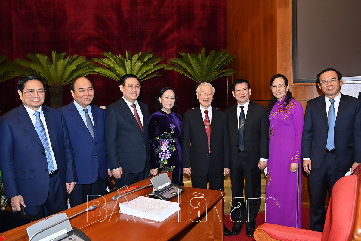 Phấn đấu kiểm soát cơ bản dịch bệnh để khôi phục, phát triển kinh tế - xã hội