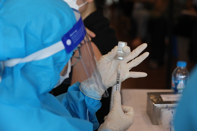 Trẻ em sắp được tiêm vaccine Covid-19