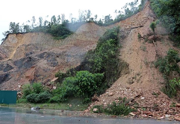 Từ chiều 13/10, Bắc Bộ đón mưa to, vùng núi có nguy cơ gặp lũ quét