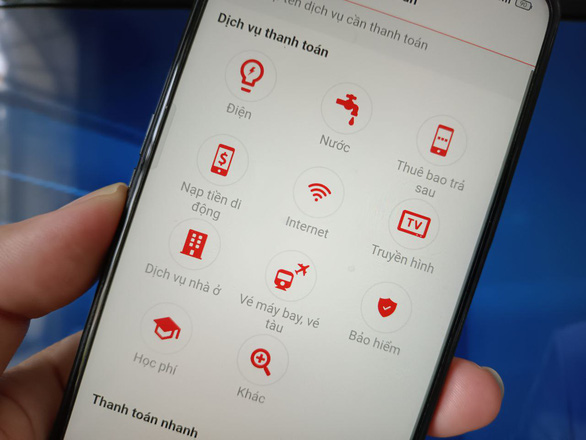 Việt Nam đứng thứ tư thế giới về người trưởng thành có tài khoản ngân hàng số