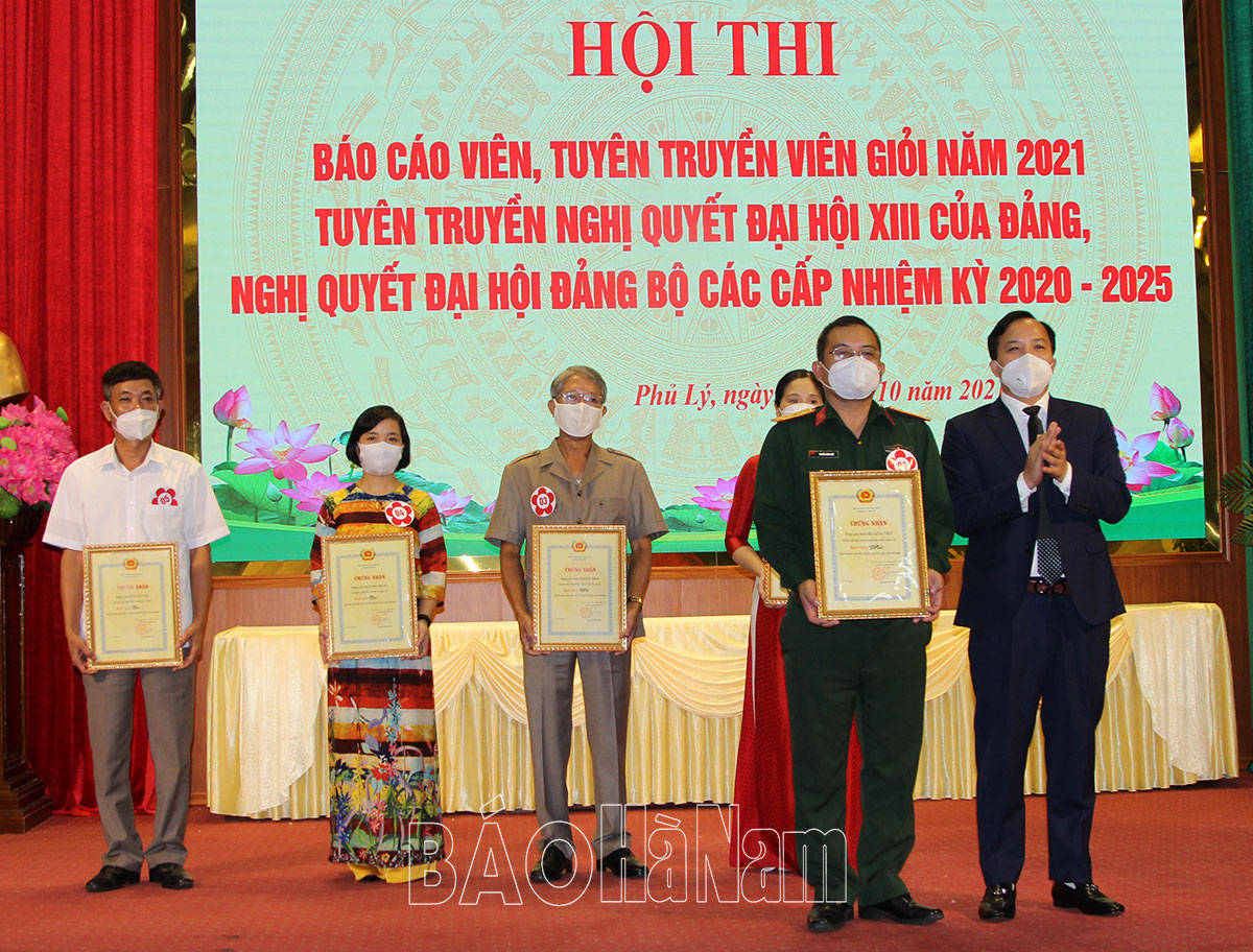Thành ủy Phủ Lý tổ chức vòng chung khảo hội thi báo cáo viên, tuyên truyền viên giỏi năm 2021