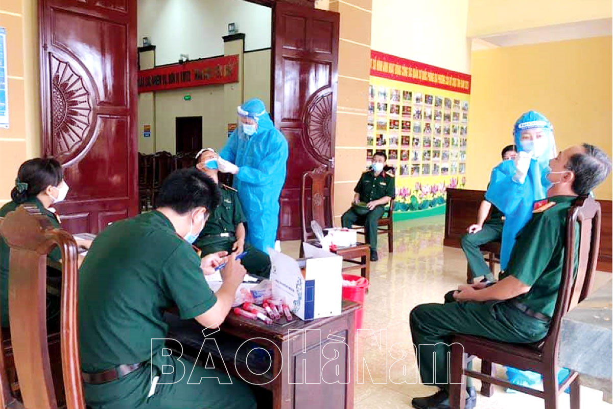 Nữ bác sỹ quân y tận tâm, trách nhiệm