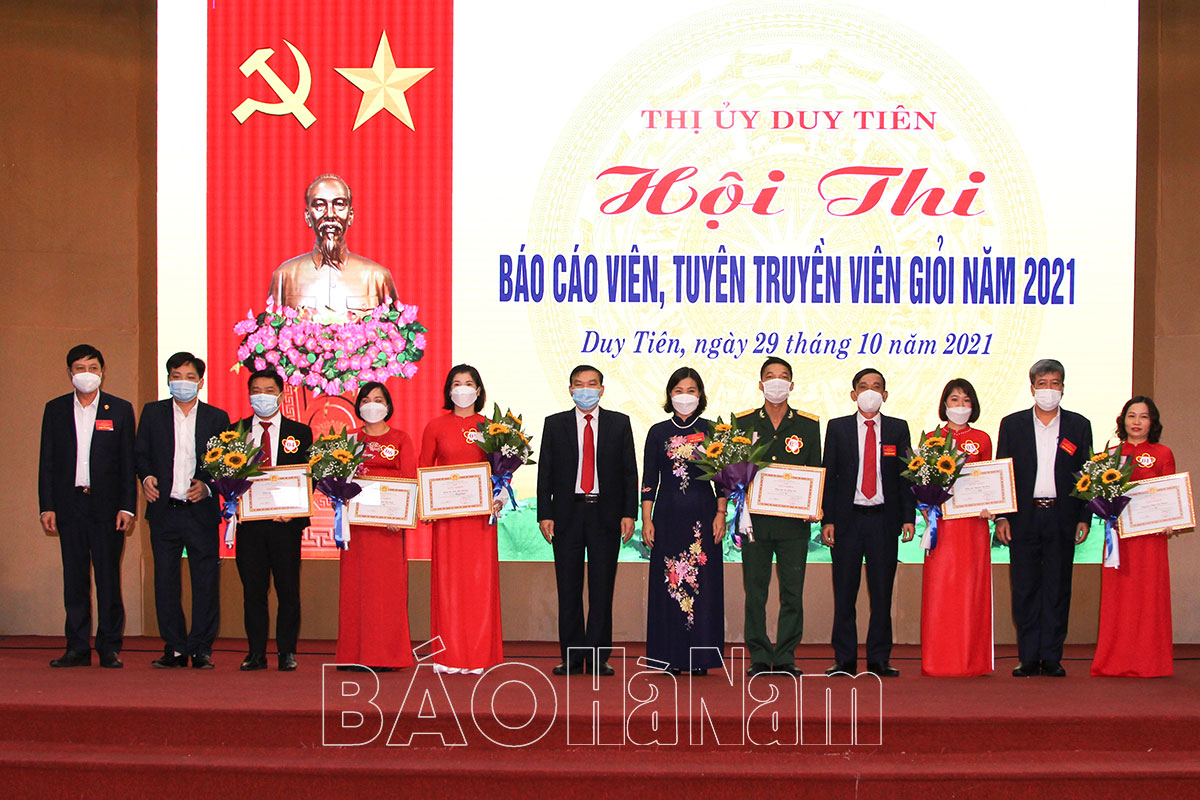 Thị ủy Duy Tiên tổ chức chung khảo Hội thi Báo cáo viên, tuyên truyền viên giỏi năm 2021