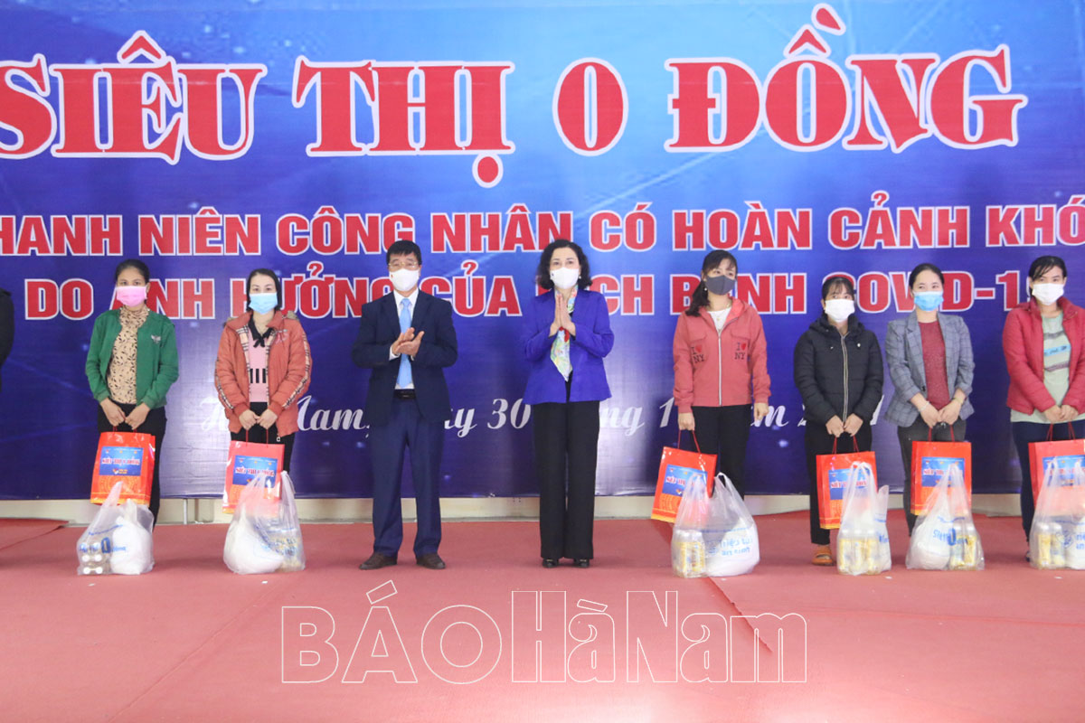 Khai trương "Siêu thị 0 đồng" hỗ trợ công nhân gặp khó khăn do dịch bệnh Covid -19