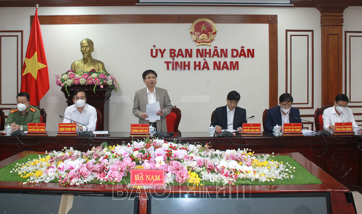 UBND tỉnh thảo luận dự thảo các nội dung trình HĐND tỉnh