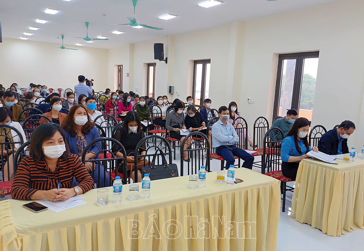 Công đoàn Viên chức tỉnh quán triệt, triển khai Nghị quyết số 02 –NQ/TW của Bộ Chính trị về “Đổi mới tổ chức và hoạt động của Công đoàn Việt Nam trong tình hình mới”