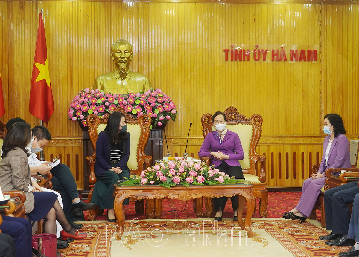 Đồng chí Bí thư Tỉnh ủy Lê Thị Thủy làm việc với lãnh đạo Công ty Honda Việt Nam