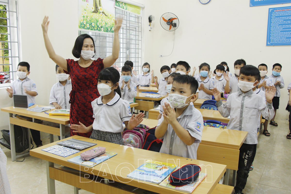 Tăng cường vai trò tự chủ của nhà trường trong thực hiện các nhiệm vụ giáo dục