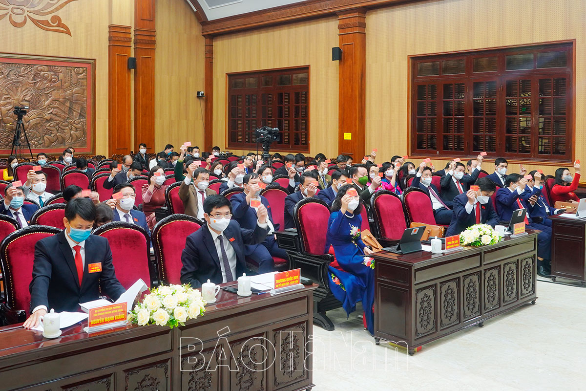 Kỳ họp thứ 5 HĐND tỉnh bầu bổ sung thành viên UBND tỉnh và thông qua các nghị quyết