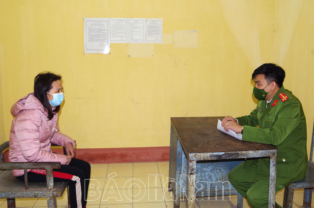 Công an thị xã Duy Tiên bắt đối tượng lừa đảo chiếm đoạt tài sản ở nhiều tỉnh, thành