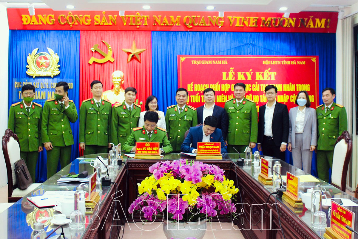 Ký kết kế hoạch phối hợp giáo dục, cải tạo phạm nhân trong độ tuổi thanh niên