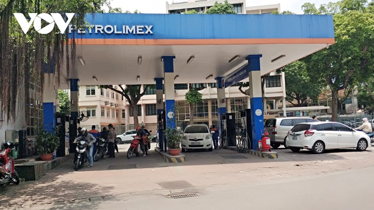 Giá xăng, dầu tăng từ 15h00 chiều nay